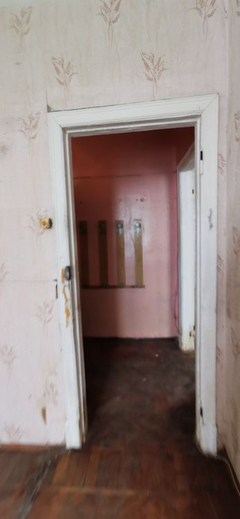 Шокирующее начало: обрушенные перекрытия и трещины в стенах фото 4