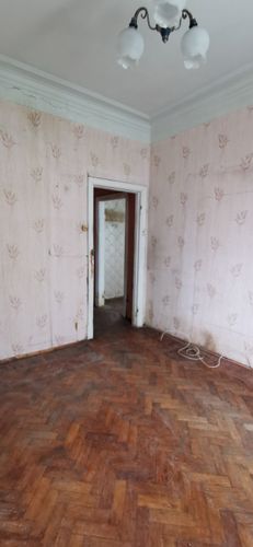 Шокирующее начало: обрушенные перекрытия и трещины в стенах фото 3