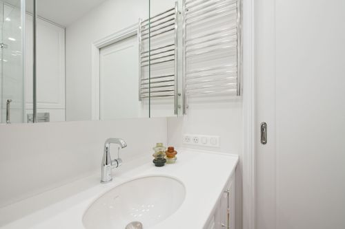 Ванная в белом цвете