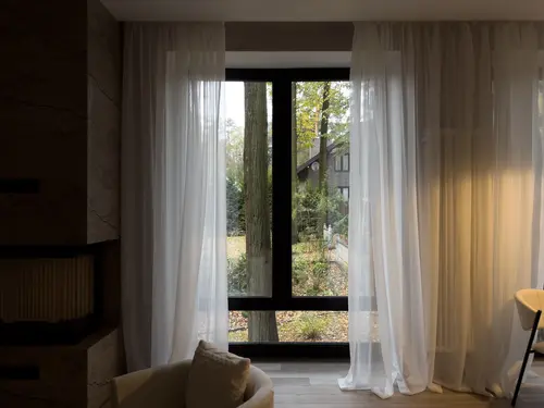 Отделка спальни в современном стиле фото 11