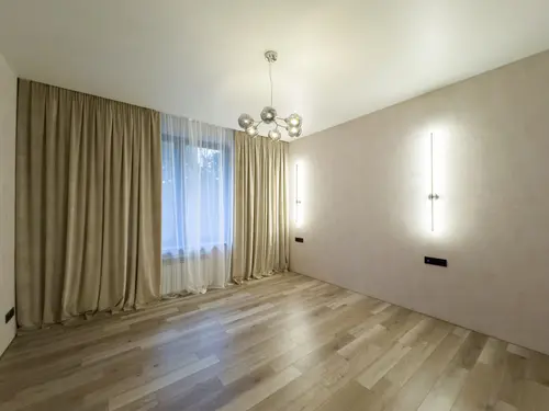 Отделка спальни в современном стиле фото 8