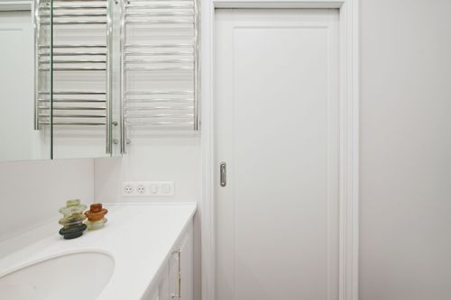 дверь из ванной фото